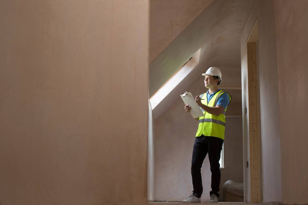 expert en bâtiment, fissures structurelles vs esthétiques 